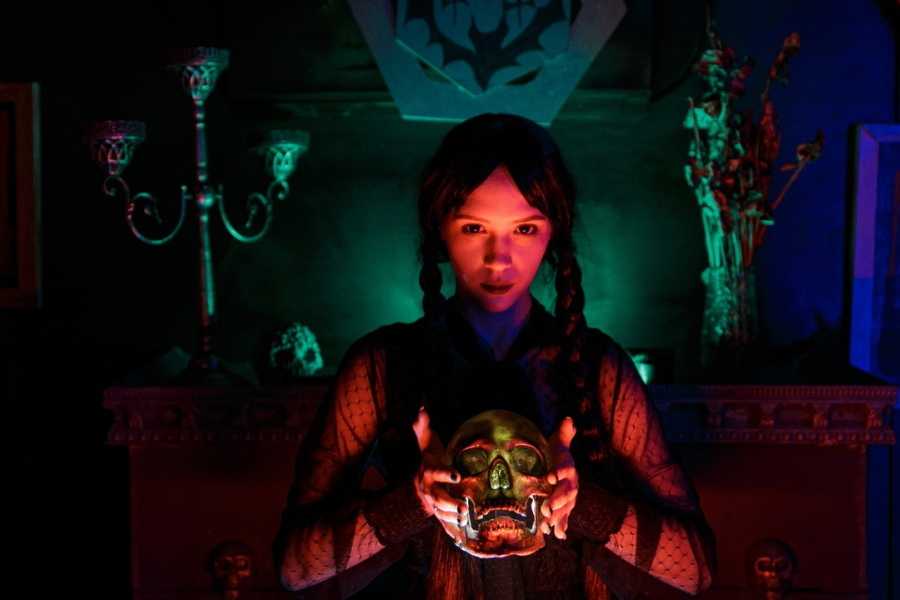 Квест в реальности Уэнсдей. Тайны академии Nevermore от компании Черный кот Квест в реальности Уэнсдей. Тайны академии Nevermore от компании Черный кот