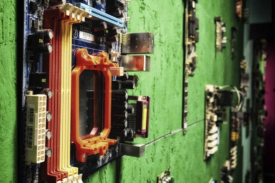 Квест в реальности Проект "Алиса" от компании Юниквест Квест в реальности Проект "Алиса" от компании Юниквест