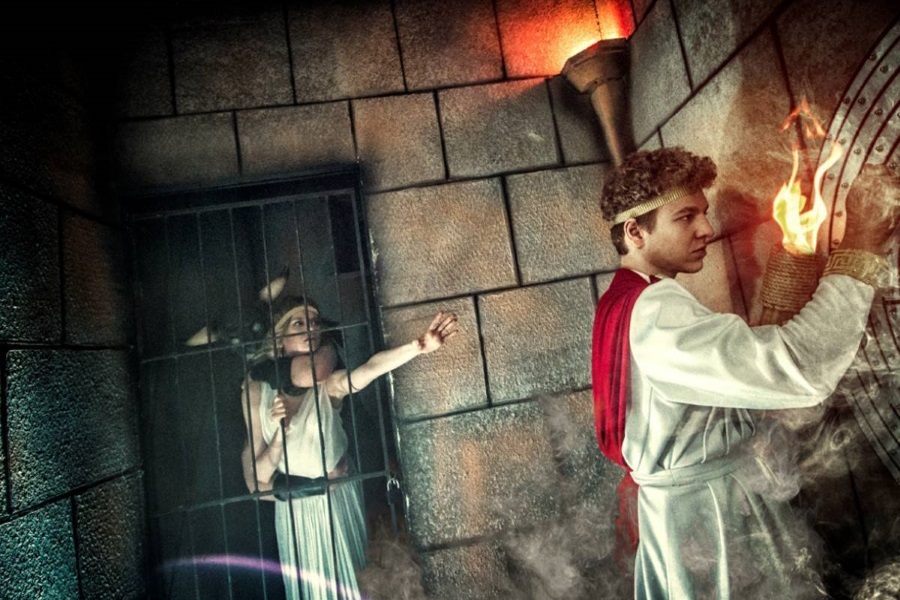 Квест в реальности Лабиринт Минотавра от компании Черный кот Квест в реальности Лабиринт Минотавра от компании Черный кот